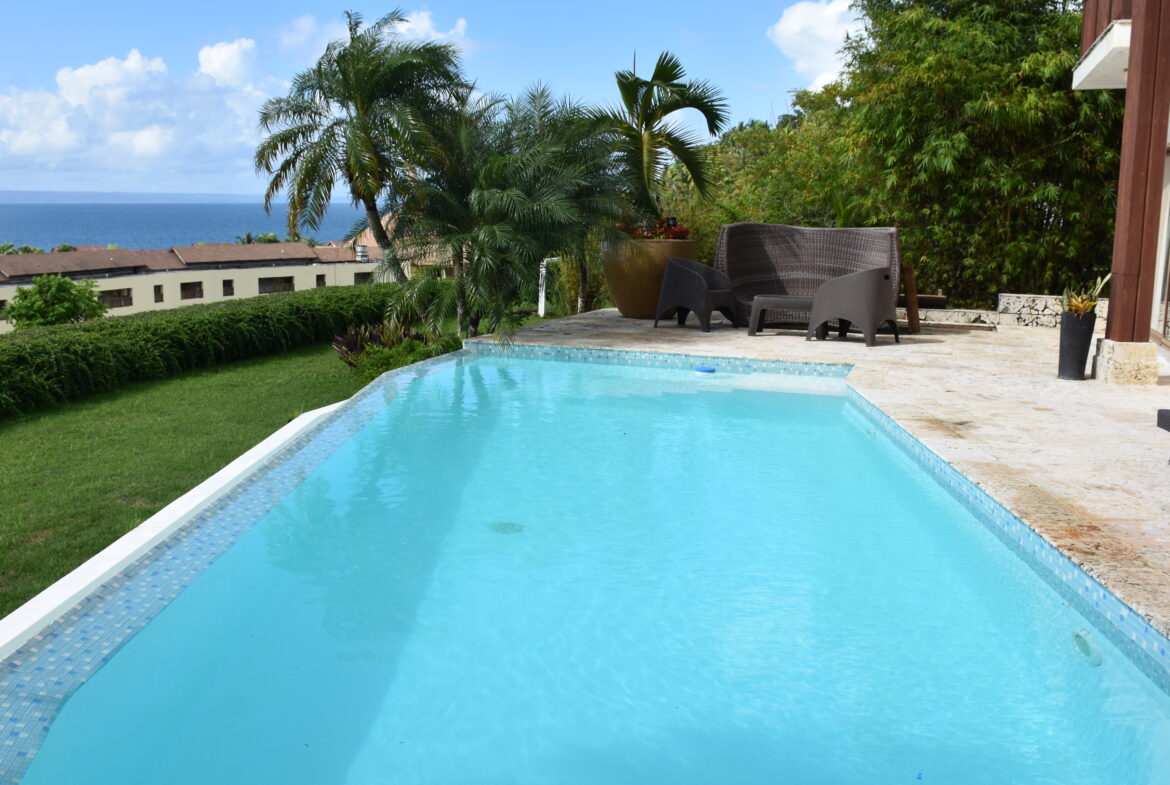 Private pool and patio.