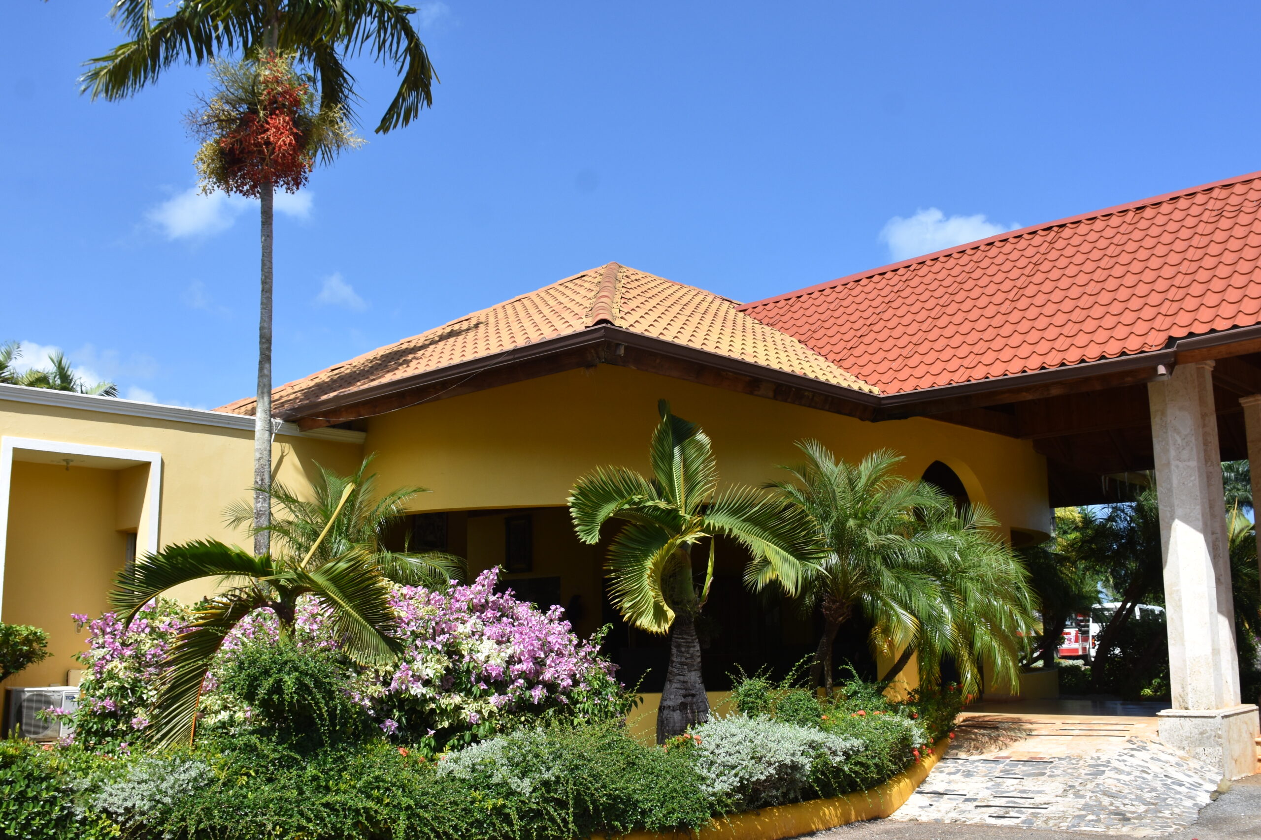 Front lobby entrance.